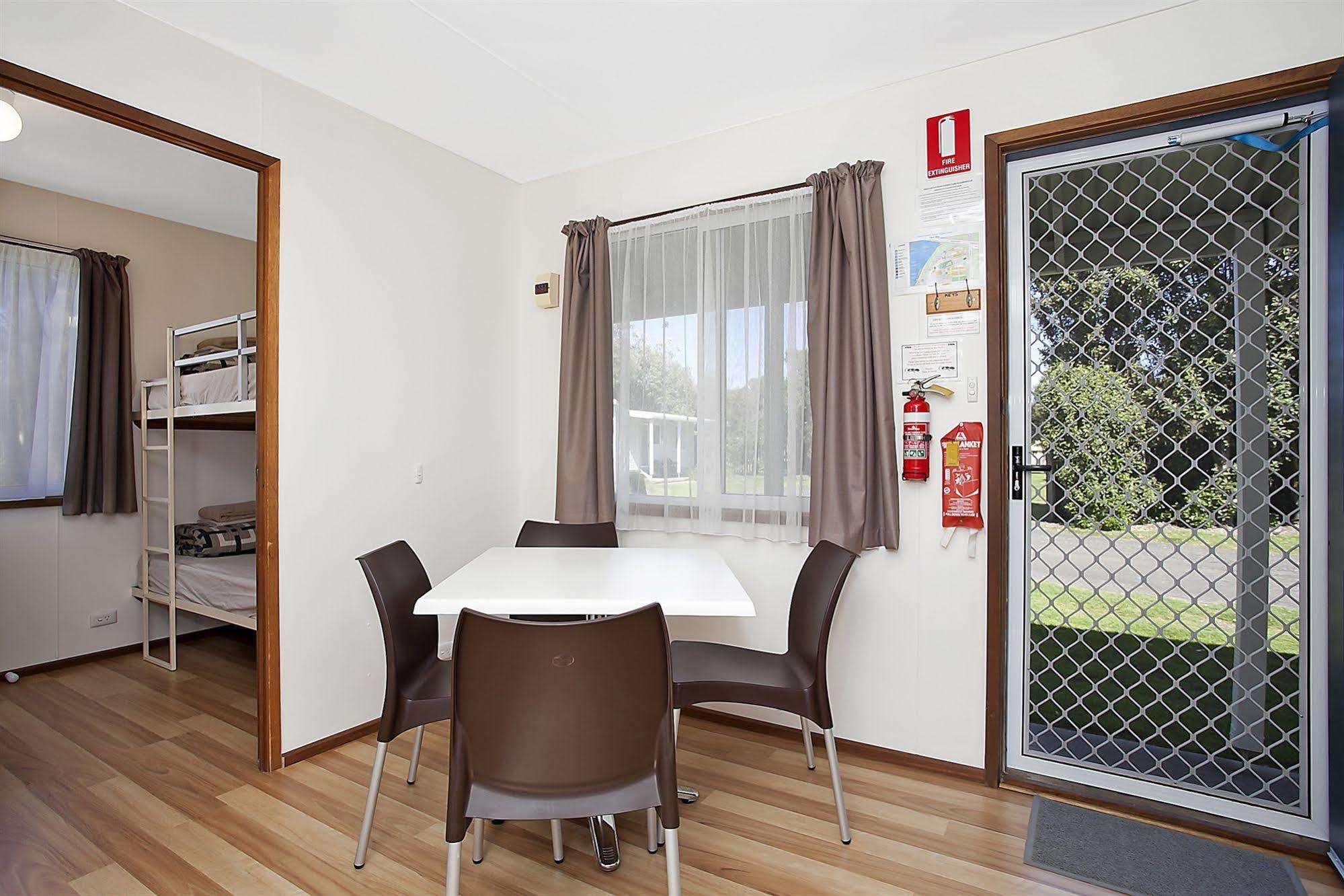 Hotel Great Ocean Road Tourist Park Peterborough Exterior foto